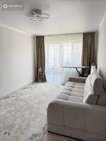 3-комнатная квартира, этаж 3 из 5, 60 м²
