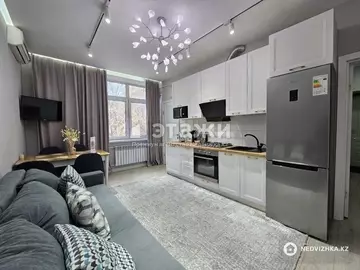 2-комнатная квартира, этаж 2 из 3, 40 м², на длительный срок
