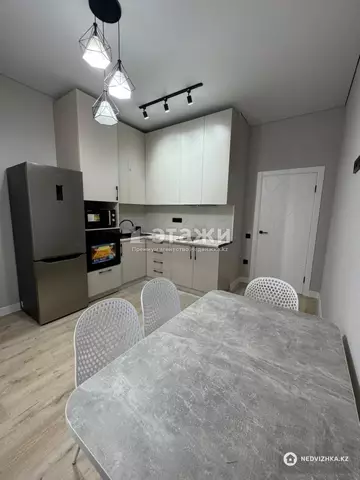 2-комнатная квартира, этаж 7 из 12, 48 м², на длительный срок