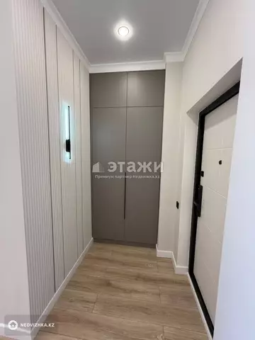 2-комнатная квартира, этаж 18 из 18, 43 м²