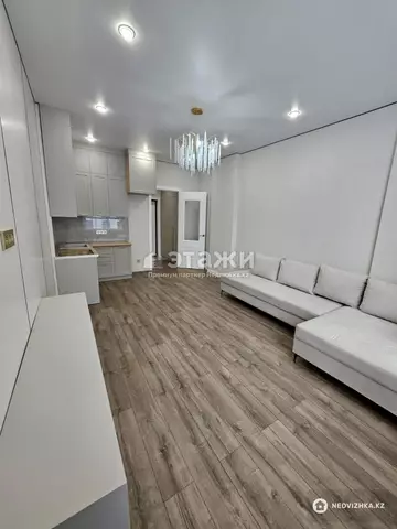 2-комнатная квартира, этаж 9 из 18, 44 м²