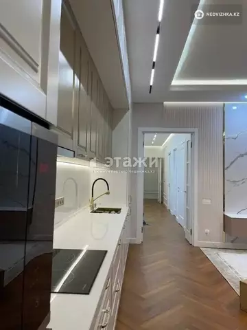 4-комнатная квартира, этаж 11 из 18, 120 м²
