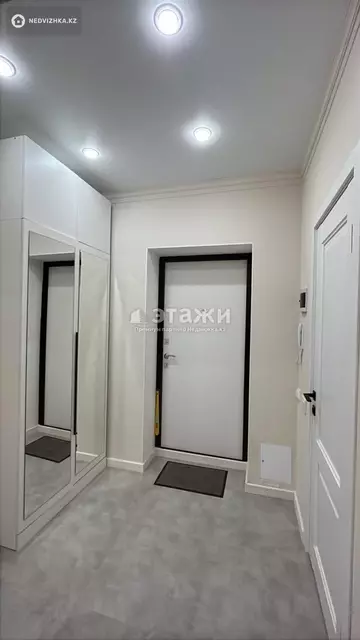 1-комнатная квартира, этаж 9 из 9, 38 м²