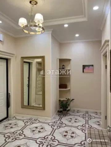 4-комнатная квартира, этаж 2 из 9, 105 м²