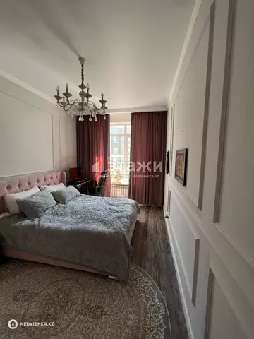 3-комнатная квартира, этаж 8 из 8, 87 м²