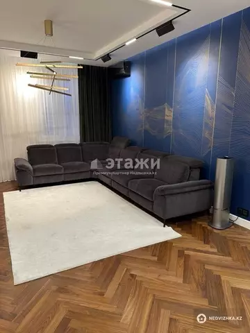 4-комнатная квартира, этаж 9 из 14, 127 м²