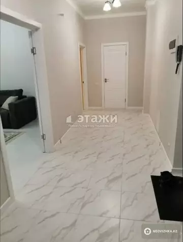 2-комнатная квартира, этаж 4 из 8, 81 м²