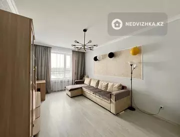 2-комнатная квартира, этаж 8 из 19, 62 м²