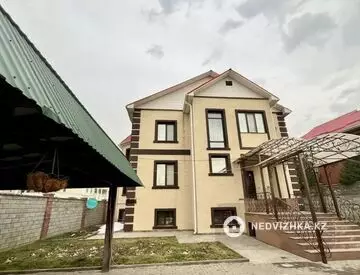 6-комнатный дом, 10 соток, 432 м²