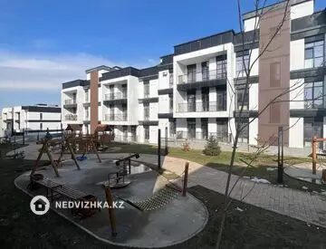 3-комнатная квартира, этаж 2 из 3, 85 м²