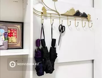 4-комнатная квартира, этаж 1 из 5, 87 м²