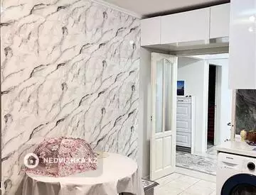4-комнатная квартира, этаж 1 из 5, 87 м²