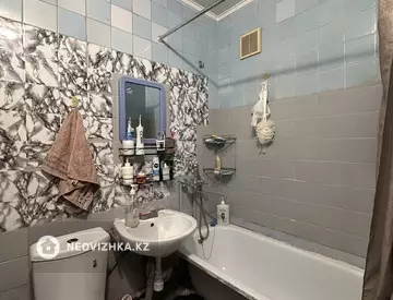 2-комнатная квартира, этаж 3 из 4, 44 м²