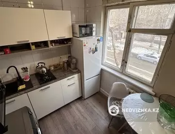 2-комнатная квартира, этаж 3 из 4, 44 м²