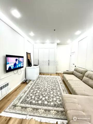 2-комнатная квартира, этаж 3 из 10, 58 м²