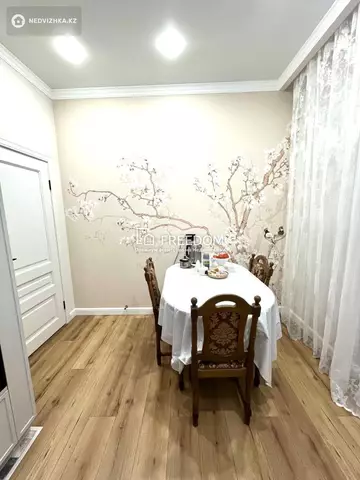 57.5 м², 2-комнатная квартира, этаж 3 из 10, 58 м², изображение - 5
