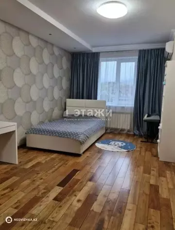 4-комнатная квартира, этаж 8 из 9, 160 м²