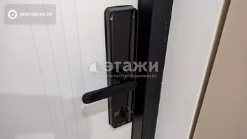 1-комнатная квартира, этаж 1 из 13, 40 м², на длительный срок