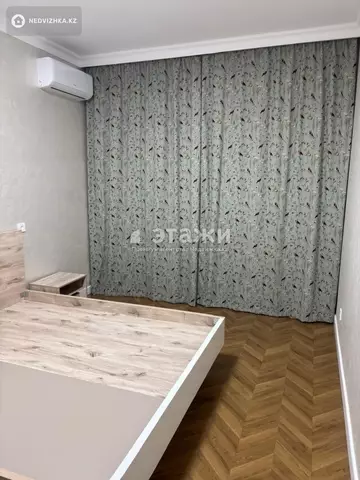 2-комнатная квартира, этаж 6 из 16, 52 м², на длительный срок