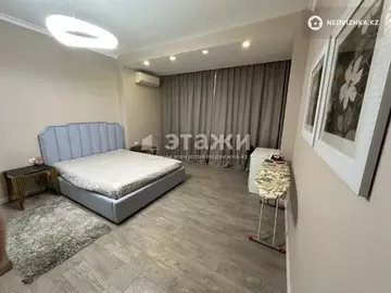 2-комнатная квартира, этаж 8 из 21, 80 м², на длительный срок