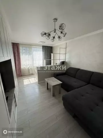 1-комнатная квартира, этаж 8 из 12, 43 м², на длительный срок