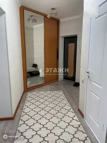 2-комнатная квартира, этаж 2 из 9, 74 м²