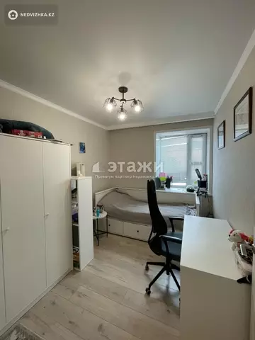 4-комнатная квартира, этаж 5 из 5, 71 м²