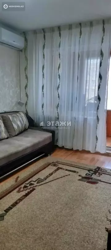2-комнатная квартира, этаж 3 из 5, 45 м²