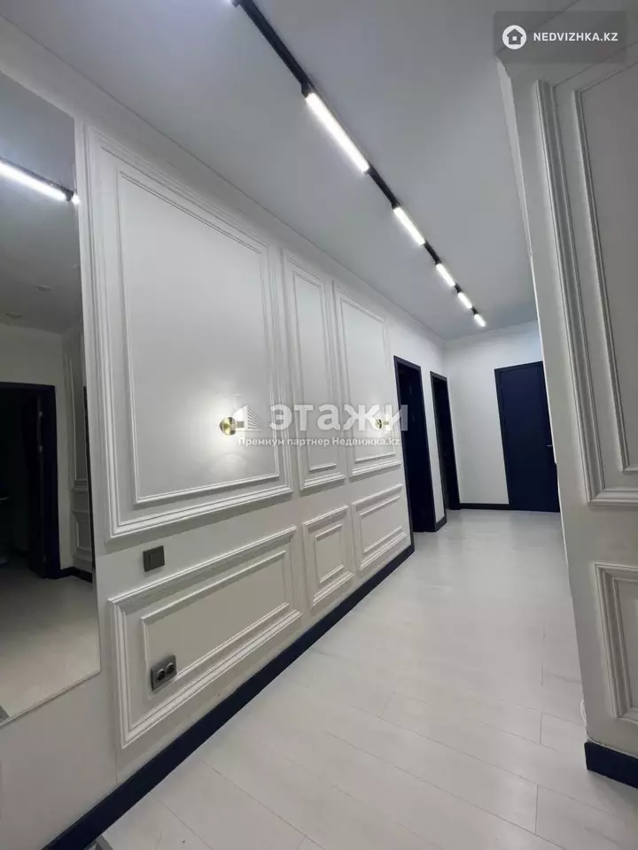 100 м², 4-комнатная квартира, этаж 13 из 19, 100 м², изображение - 1