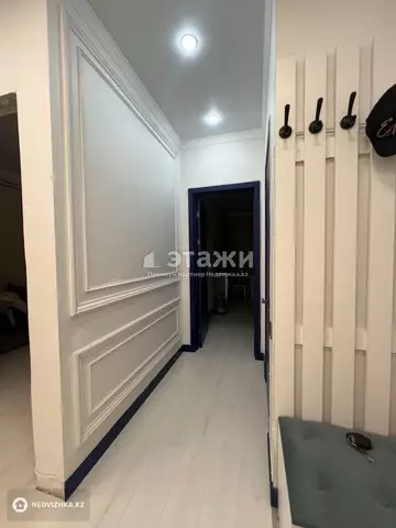 4-комнатная квартира, этаж 13 из 19, 100 м²