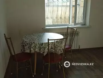 1-комнатная квартира, этаж 1 из 4, 38 м², на длительный срок