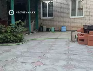 3-комнатный дом, 0.9 соток, 49 м²