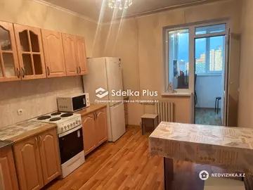 1-комнатная квартира, этаж 9 из 10, 48 м²