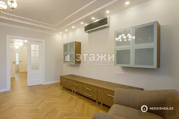 3-комнатная квартира, этаж 12 из 14, 143 м²