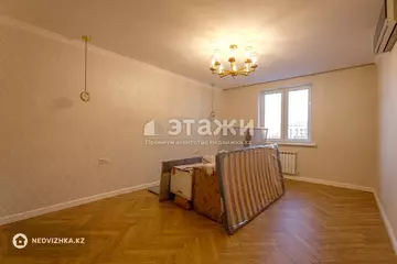 3-комнатная квартира, этаж 12 из 14, 143 м²