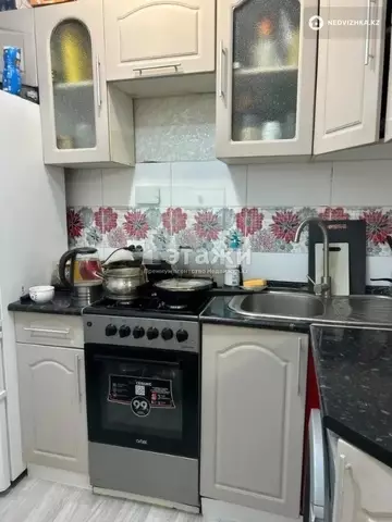 2-комнатная квартира, этаж 3 из 3, 33 м²