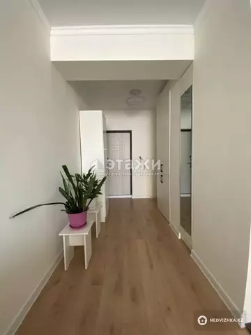 2-комнатная квартира, этаж 7 из 10, 56 м²