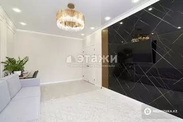 2-комнатная квартира, этаж 8 из 17, 63 м²
