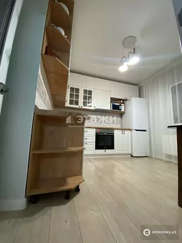 3-комнатная квартира, этаж 9 из 12, 73 м²