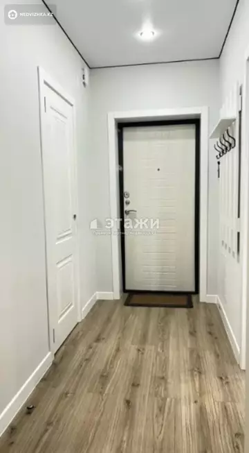 2-комнатная квартира, этаж 17 из 18, 40 м²