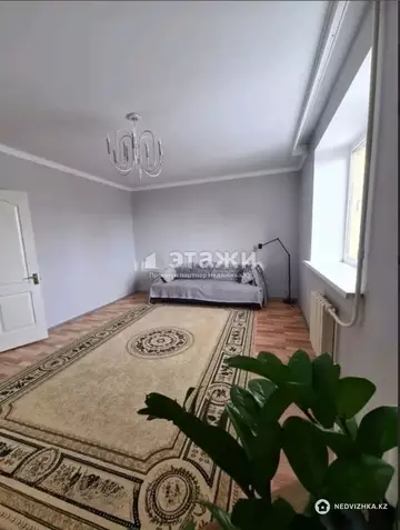 2-комнатная квартира, этаж 8 из 9, 66 м²