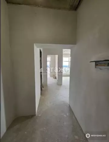 2-комнатная квартира, этаж 4 из 9, 60 м²