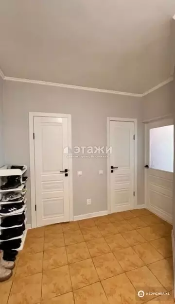 62.5 м², 2-комнатная квартира, этаж 3 из 9, 62 м², изображение - 2