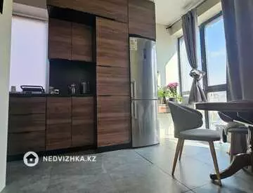 2-комнатная квартира, этаж 2 из 17, 49 м²