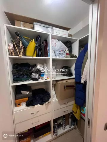 2-комнатная квартира, этаж 9 из 9, 56 м²