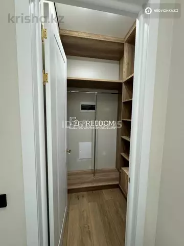 2-комнатная квартира, этаж 9 из 12, 51 м²