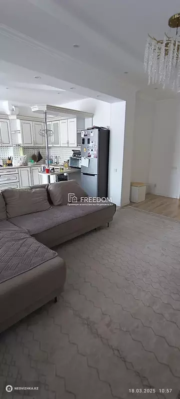 4-комнатная квартира, этаж 5 из 10, 124 м²