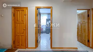 4-комнатная квартира, этаж 1 из 5, 82 м²