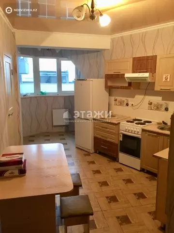 2-комнатная квартира, этаж 4 из 21, 81 м²