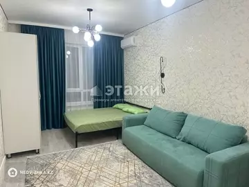 2-комнатная квартира, этаж 8 из 12, 42 м²